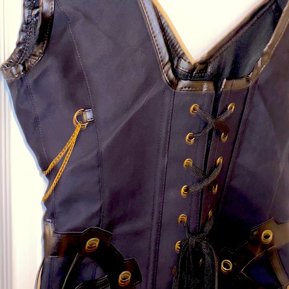 Bustier Corset Top, Chain, Grommets & rivet accents. Black Sz S NWOT - Picture 8 of 16